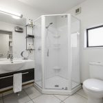 Studio Twin bathroom