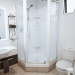 Studio-bathroom